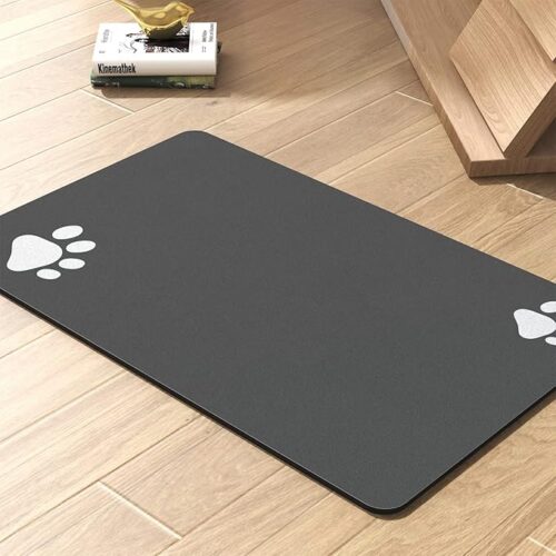 Pet feeding mat absorbent quickly soaks up spills, prevents messes, and keeps floors clean and dry for pets ,perfect to place bowl sets .