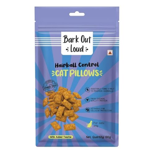 Hairball treats for cats specially formulated with fiber, omega fatty acids, and vitamins to reduce hairballs, support digestion, minimize shedding,
